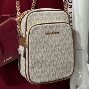 Michael Kors Travel Xbody Messenger Shoulder bag Signature Blush Vanilla Medium